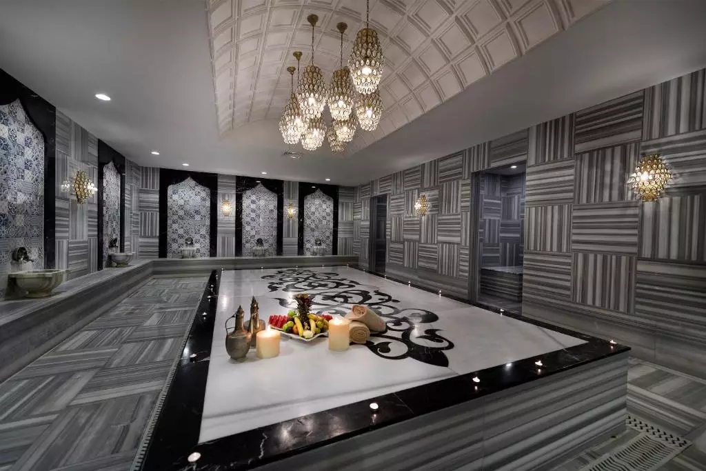 حمام هتل آدالیا الیت آنتالیا